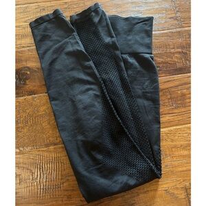 PINK Victoria’s Secret Women’s Athletic Mesh Black Leggings Sz Small